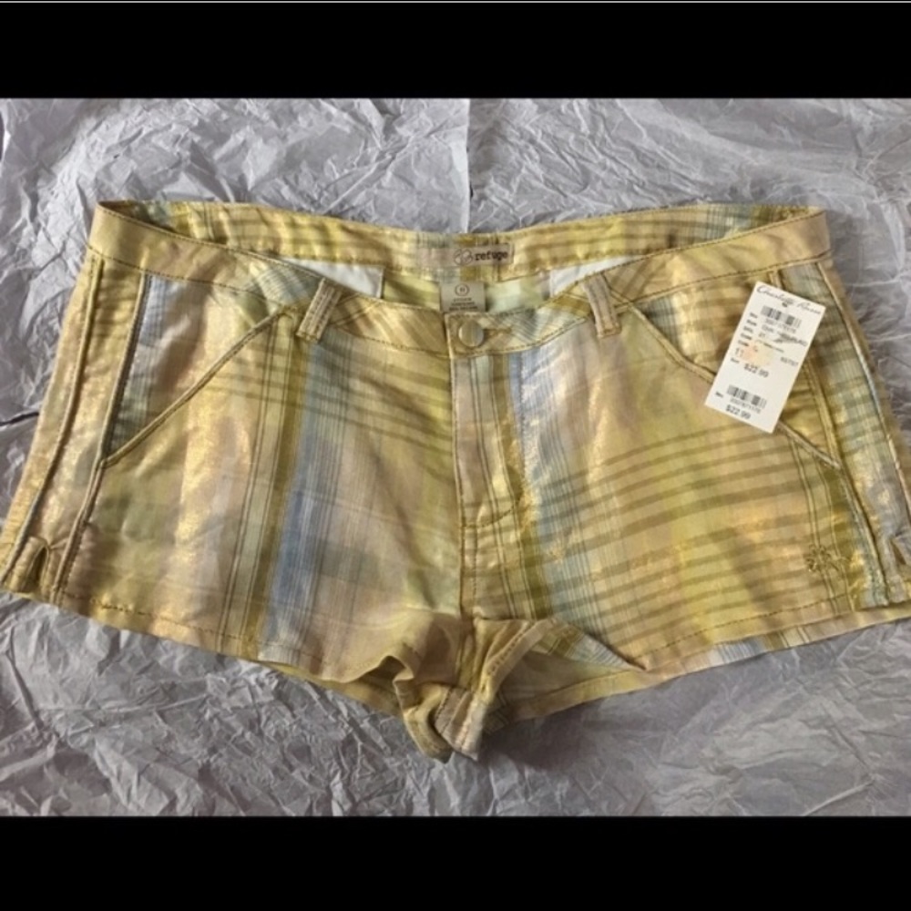 Refugee Shorts